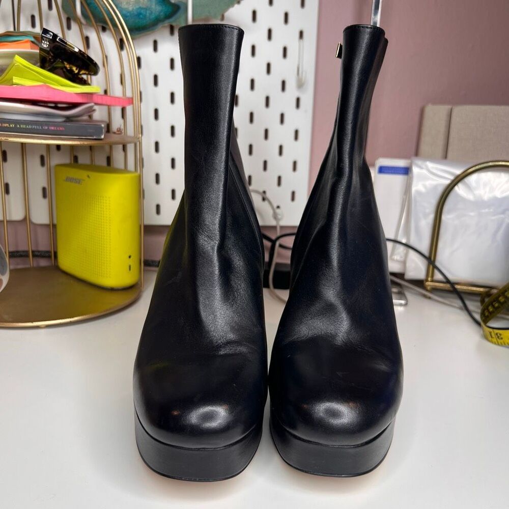These are the MICHAEL Michael Kors Women's Porter Platform Dress Booties - Picture 1 of 7
